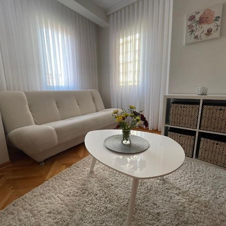 Apartman Filip Lux City Center Novi Pazar Exterior foto